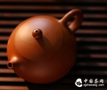 Do You Know How to Nurture Your Purple Clay Teapot?-4-ChinaTeaGuru: Exploring Chinese Tea Culture and Kung Fu Tea - Tea Art, Tea Ceremony, Tea Knowledge Do You Know How to Nurture Your Purple Clay Teapot?-4