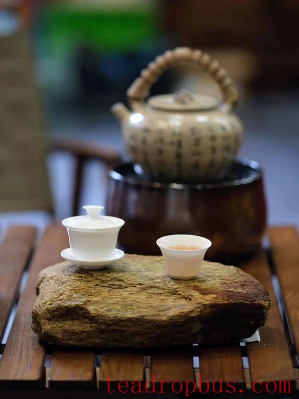 These Teapot Selection Tips Will Help You Choose the Perfect Teapot for You-8
