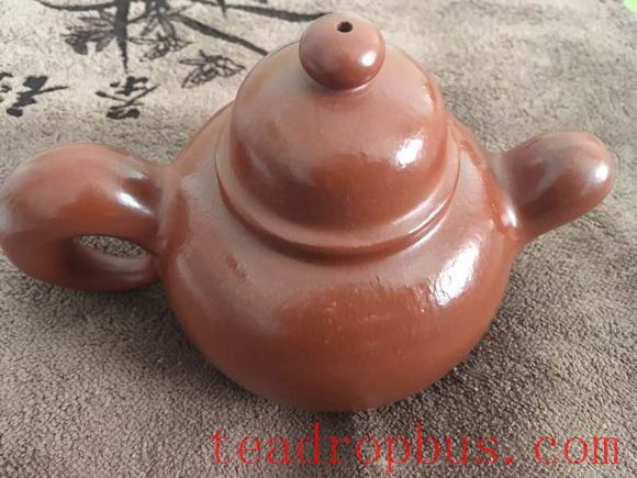 The new teapot I bought looks as if it has been seasoned. Why is that?-6