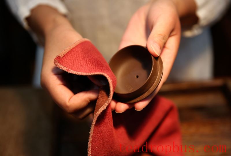 Where Lies the Secret to Achieving an Effect Worth Hundreds of Thousands from a Teapot Bought for Just a Few Hundred Yuan?-11