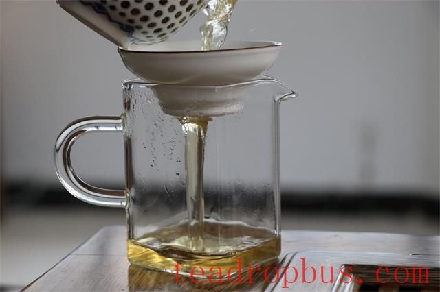 Heavy Water Taste in Your Tea? It Might Be Due to These Reasons!-3