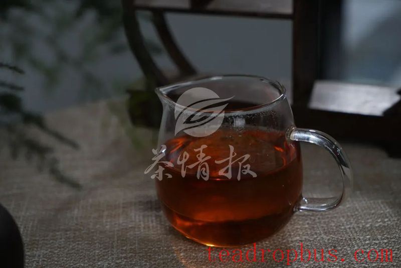 Is it Appropriate to Drink Pu'er Ripe Tea During the Dog Days of Summer?-1