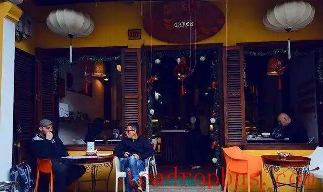 The Serious and Leisurely Tea Drinking in Vietnam-3