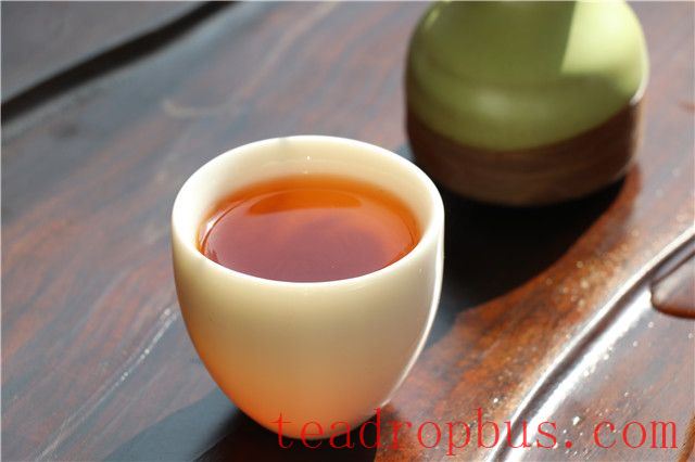 Brewing Yunnan Black Tea-4