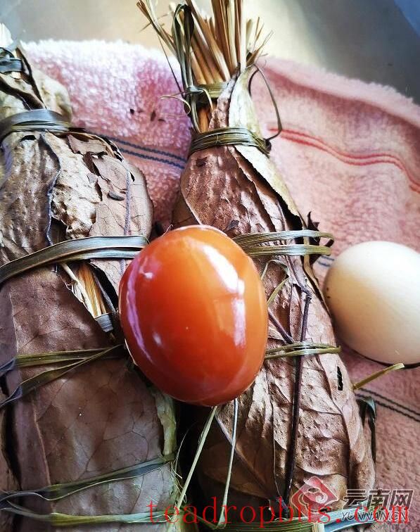 Approaching the Craft of Baked Tea Eggs from Zhenyuan, Pu'er-3