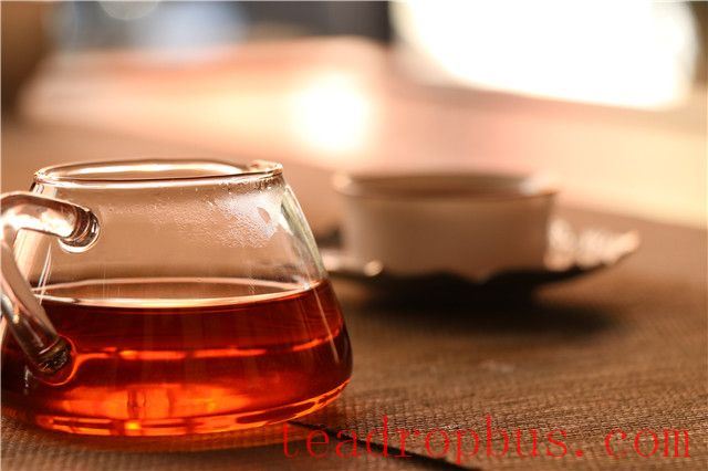 Brewing Pu'er Ripened Tea: How Long to Steep-3