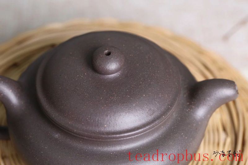 How to Determine if This Teapot is Genuine Purple Clay?-4