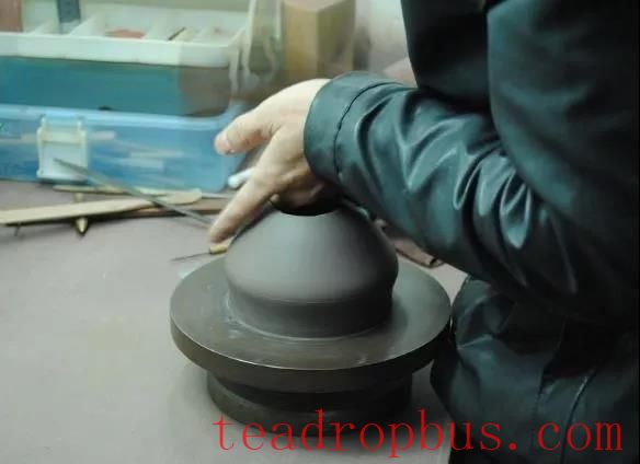 Purple Clay Trivia: A Teapot Requires Over a Hundred Steps to Make?-4
