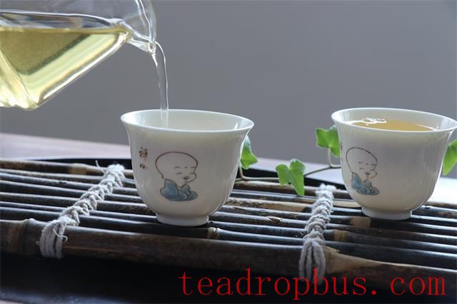 A Kettle of Tea to Pass the Day, Idle Moments Spent Only Admiring Flowers-4