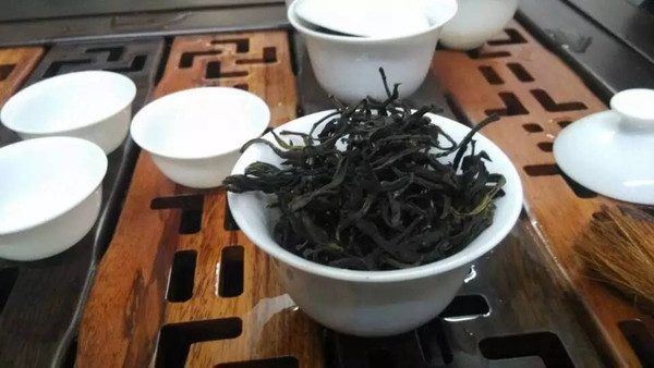 Master the Brewing Skills of Phoenix Oolong for an Authentic Aroma Experience-1