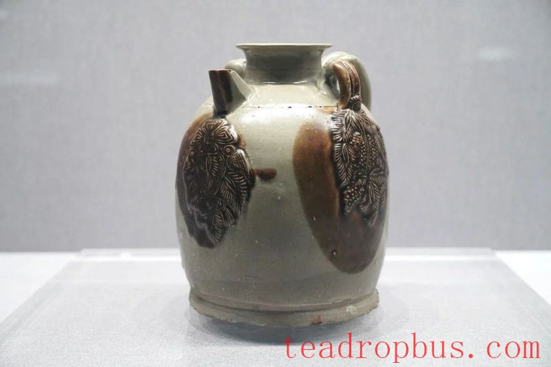 A Hundred Ways to Use Tea Utensils in the Tang Dynasty-4