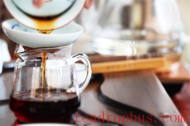 The Day of Reunion, Must Be Accompanied by Fine Tea-3