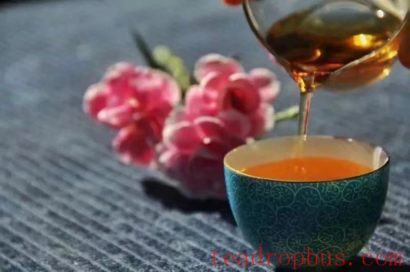 Why Drink More Oolong Tea in Late Autumn?-3