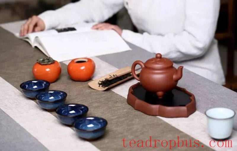What Should You Pay Attention to When Maintaining a Purple Clay Teapot in Winter?-1