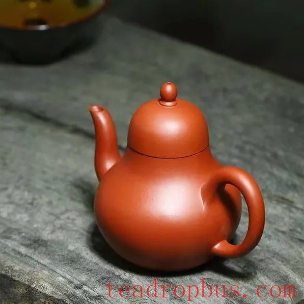 Is it better for a purple clay teapot to retain water or not?-3
