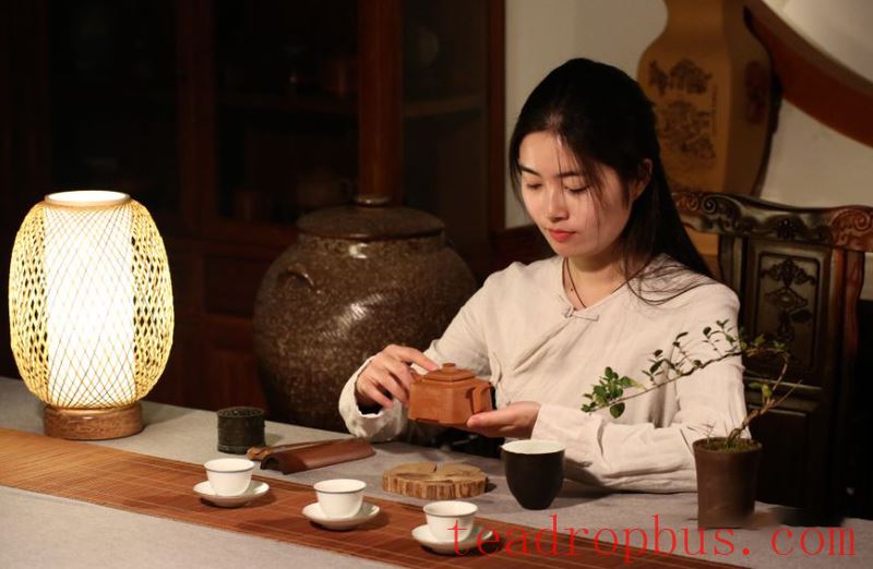 What Kind of Purple Clay Teapots Do Tea Aficionados Prefer?-1