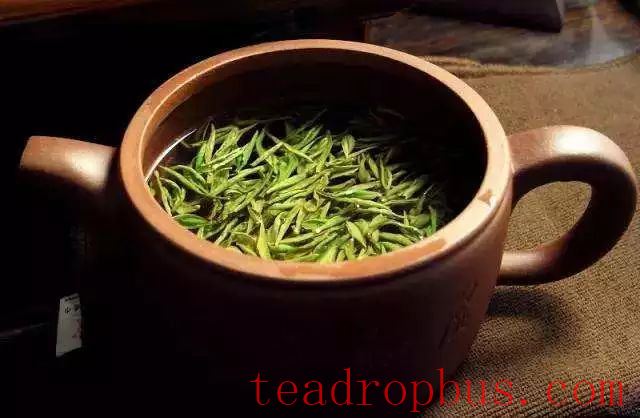 What Tea is Suitable for a Purple Clay Pot? Does the Shape and Size Matter?-3