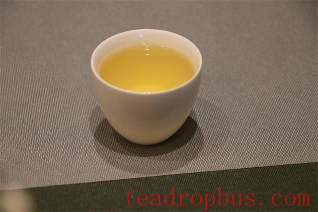 Years Flow Like Water, But the Tea Remains Fragrant-1
