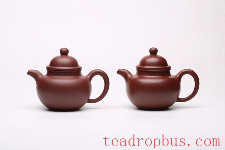 The new teapot I bought looks as if it has been seasoned. Why is that?-3