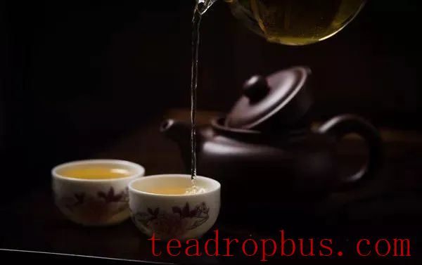 How to Clean a Purple Clay Teapot? Should You Soak the Pot in Tea Leaves?-5