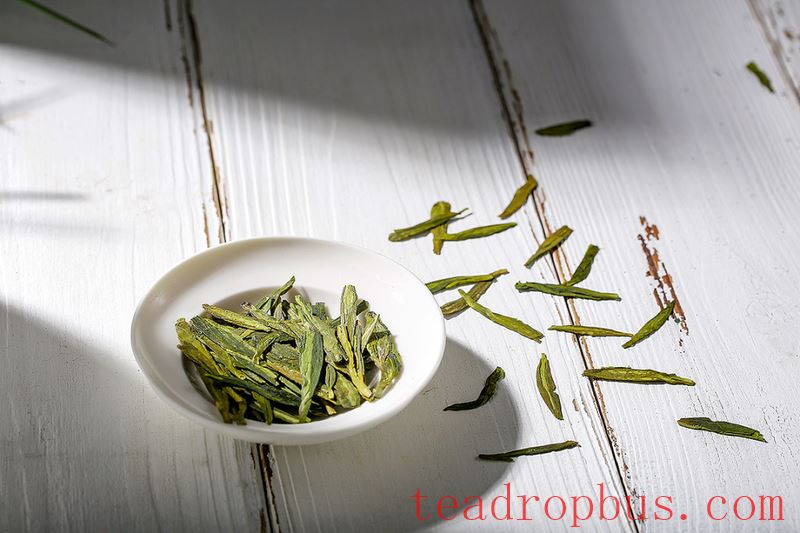 Brewing Steps for Longjing Tea: Four Methods of Brewing!-4