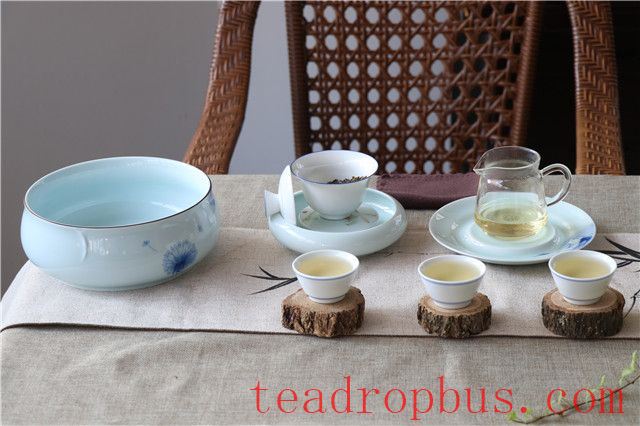 What Kind of Tea Ware Should Be Used for Pu'er Tea-4