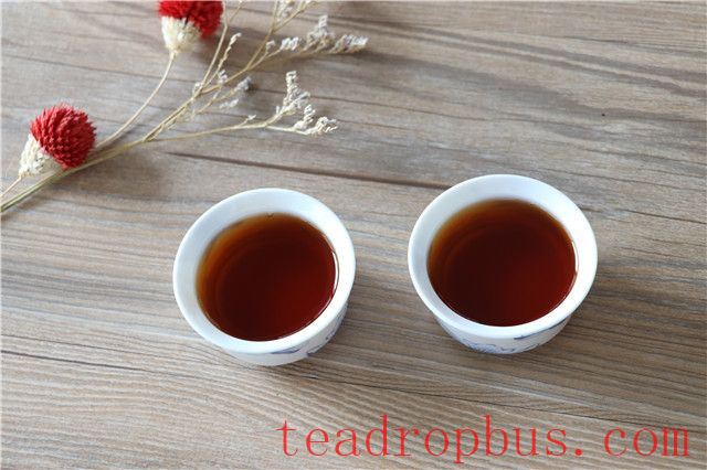 Precautions for Brewing Pu'er Ripe Tea-2