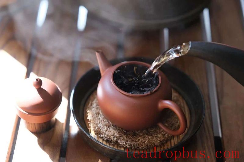 Aromatic and Sweet Tea, Brewed to Perfection-2
