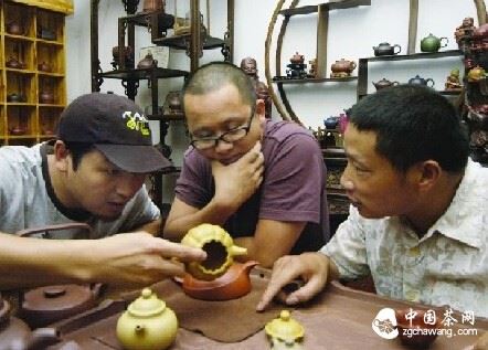Nourishing a Purple Clay Teapot!-1-ChinaTeaGuru: Exploring Chinese Tea Culture and Kung Fu Tea - Tea Art, Tea Ceremony, Tea Knowledge Nourishing a Purple Clay Teapot!-1