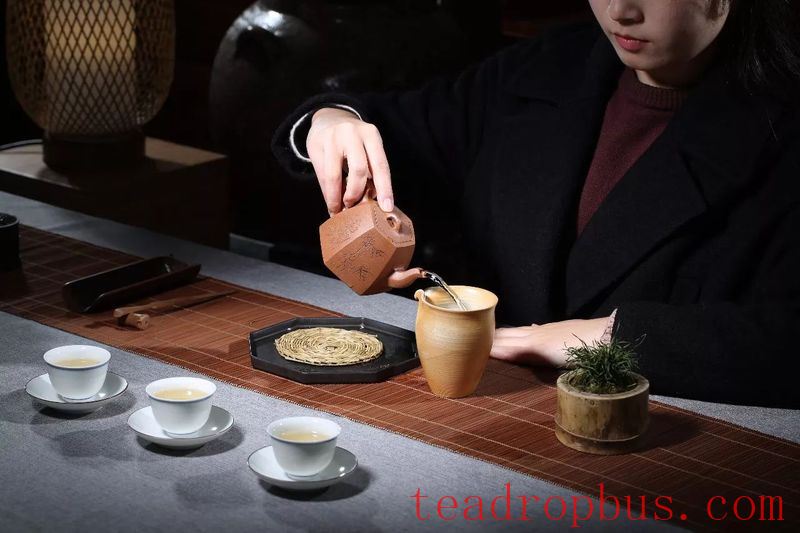 Nourishing a Purple Clay Pot: Choosing the Right Tea is Also Important-5