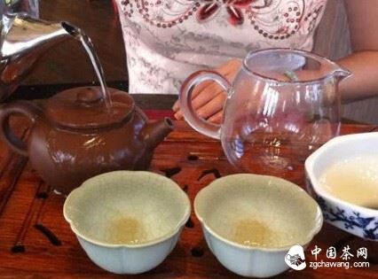 Nourishing a Purple Clay Teapot!-4-ChinaTeaGuru: Exploring Chinese Tea Culture and Kung Fu Tea - Tea Art, Tea Ceremony, Tea Knowledge Nourishing a Purple Clay Teapot!-4