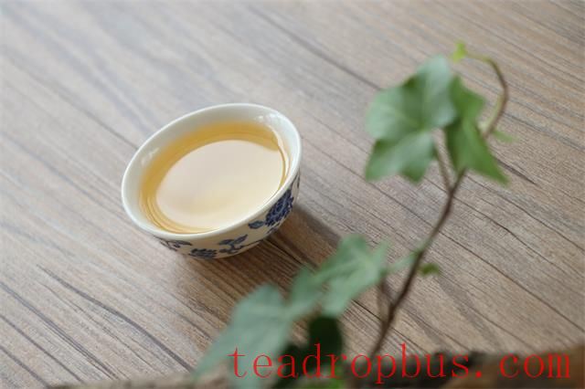 The Three Lives of Tea, a Gift from Nature-1