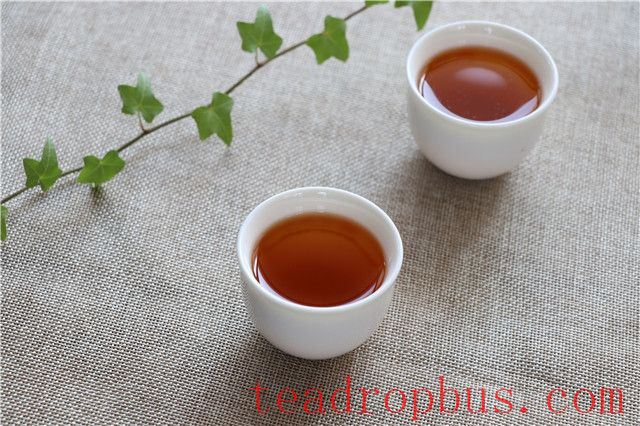 Night Tea: Black or Green?-2