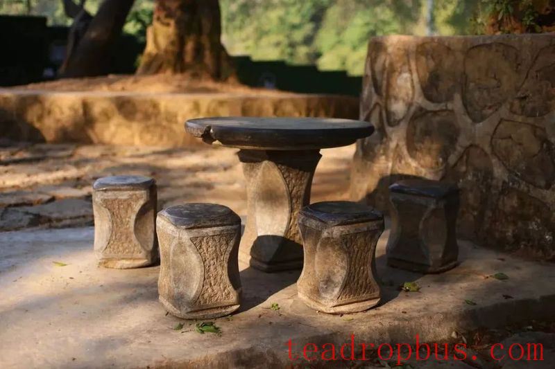 The Ancient Tea Town of Yiwu, Granted the Title 