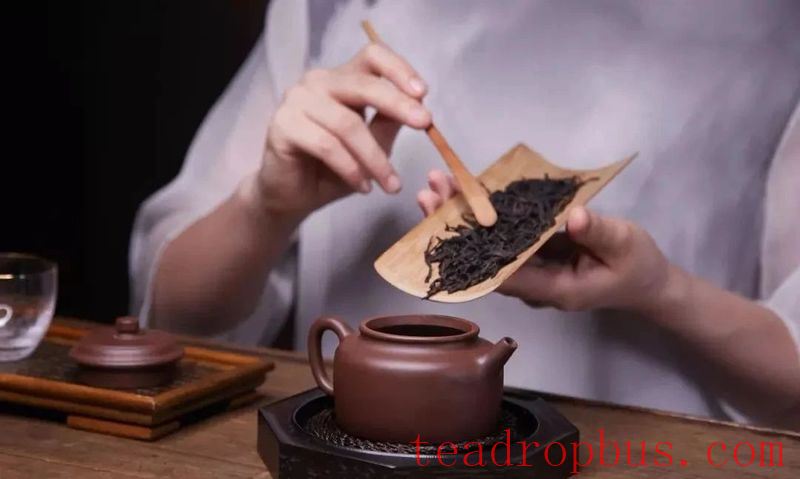 Should you use or nurture a precious Purple Clay teapot before collecting it?-3