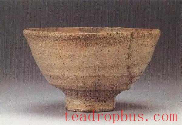 Experiencing the Beauty of a Tea Bowl in a Cup of Tea-7