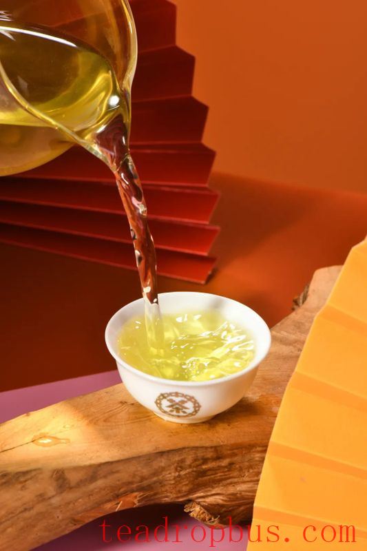 Do We Feel Joy When Drinking Tea?-1