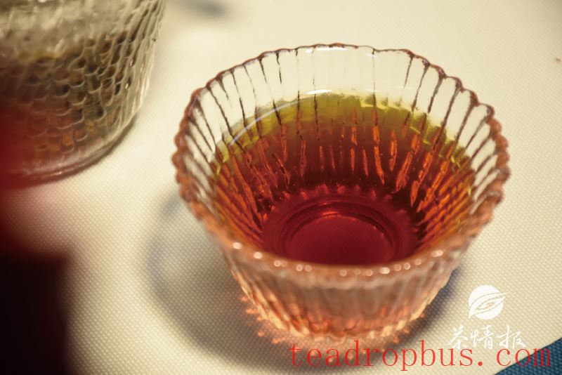 What Tea to Drink When You Stay Up Late? World Cup Tea Drinking Health Guide-6