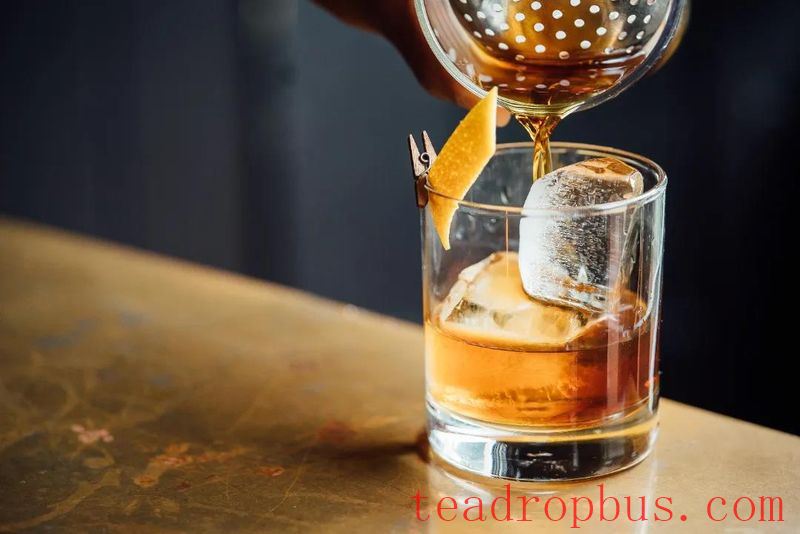 It's said that tea and alcohol are inseparable. Have you tried these modern tea wines?-1