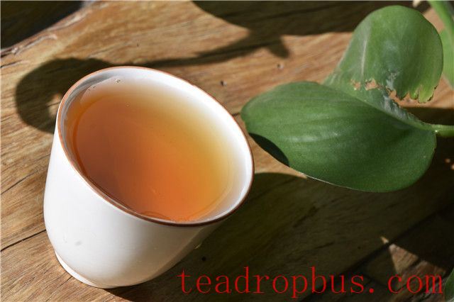 Puer Tea: Brewing Raw and Ripe Together Is Like Mixing Salt and Sugar-2