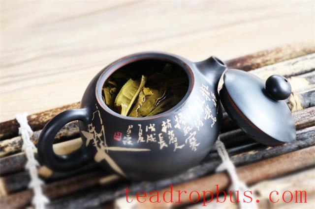 Purple Clay Trivia: Two Key Tricks for Brewing Tea with a Purple Clay Pot-3
