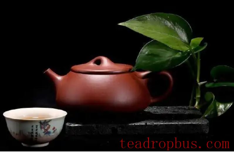 Seven Steps to Brewing Tea with a Purple Clay Pot, Maximizing Its Flavor-2