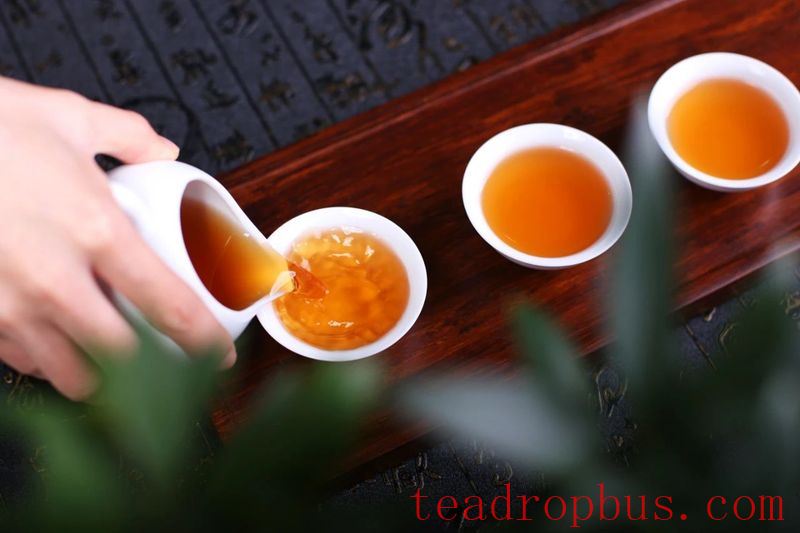 With Continuous Rain and High Humidity, What Tea Should You Drink?-5