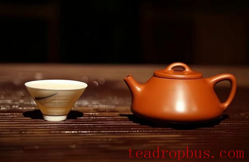Seven Steps to Brewing Tea with a Purple Clay Pot, Maximizing Its Flavor-4