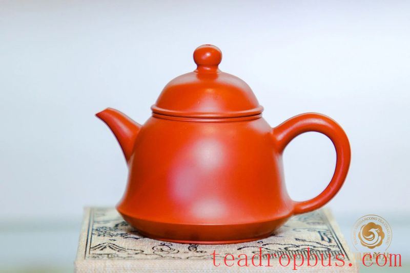 Chaozhou Handmade Red Clay Teapots: A Different Perspective on the 