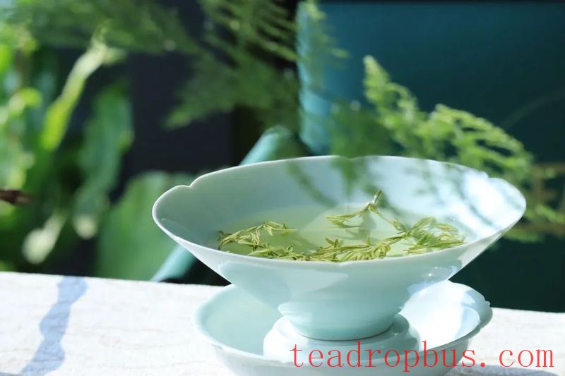 A Guide to Brewing West Lake Longjing Tea with Various Utensils is Here-5