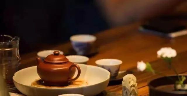 How to Clean a Purple Clay Teapot? Should You Soak the Pot in Tea Leaves?-3