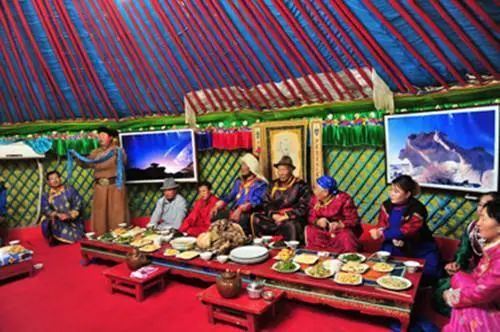 The Mongol People Hold Tea in High Esteem-4