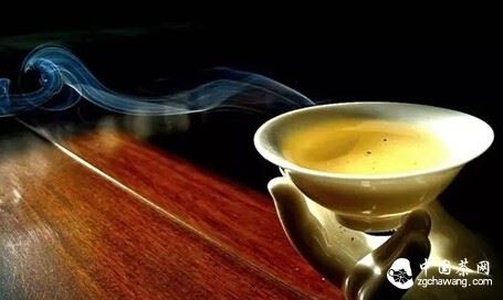 【A Daughter Fair as Tea】A Life of Tranquility, All in the Fragrant Smoke of a Teacup-1