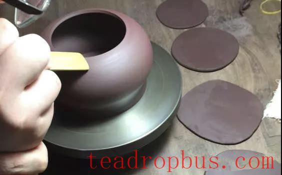 How Long Does It Take to Make a Purple Clay Teapot?-2